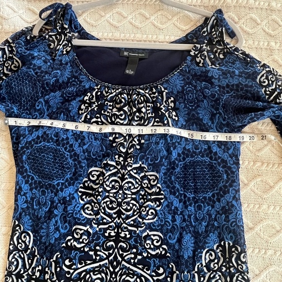 INC International Concepts Blue Cold Shoulder Blouse Women's size large - Picture 11 of 14